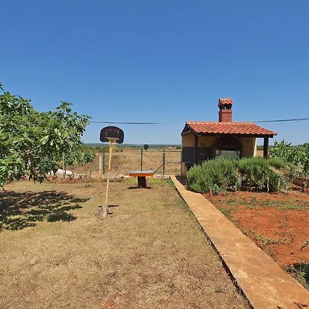 Fuer 4 Personen Ca 35 Qm In Valbandon, Istrien Istrische Riviera Апартаменты *